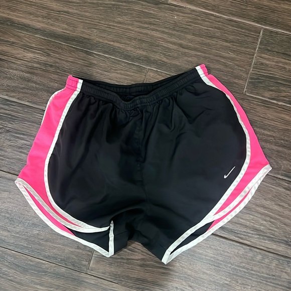 Women’s Nike Athletic Short - Picture 1 of 4